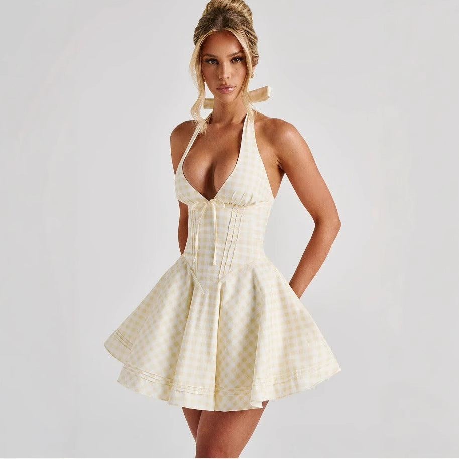 Backless dress