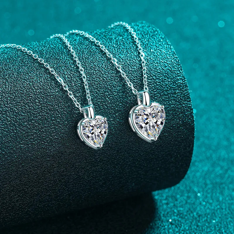 Leunsa Moissanite Silver Heart Shape Necklace