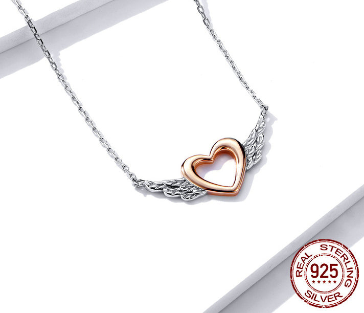 Leunsa heart-shaped necklace