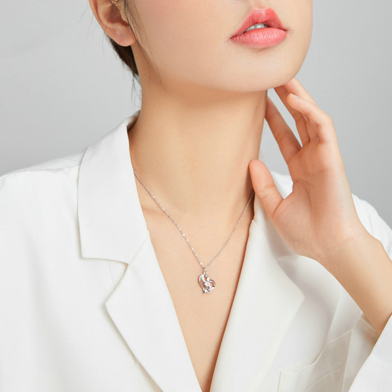 Leunsa heart necklace