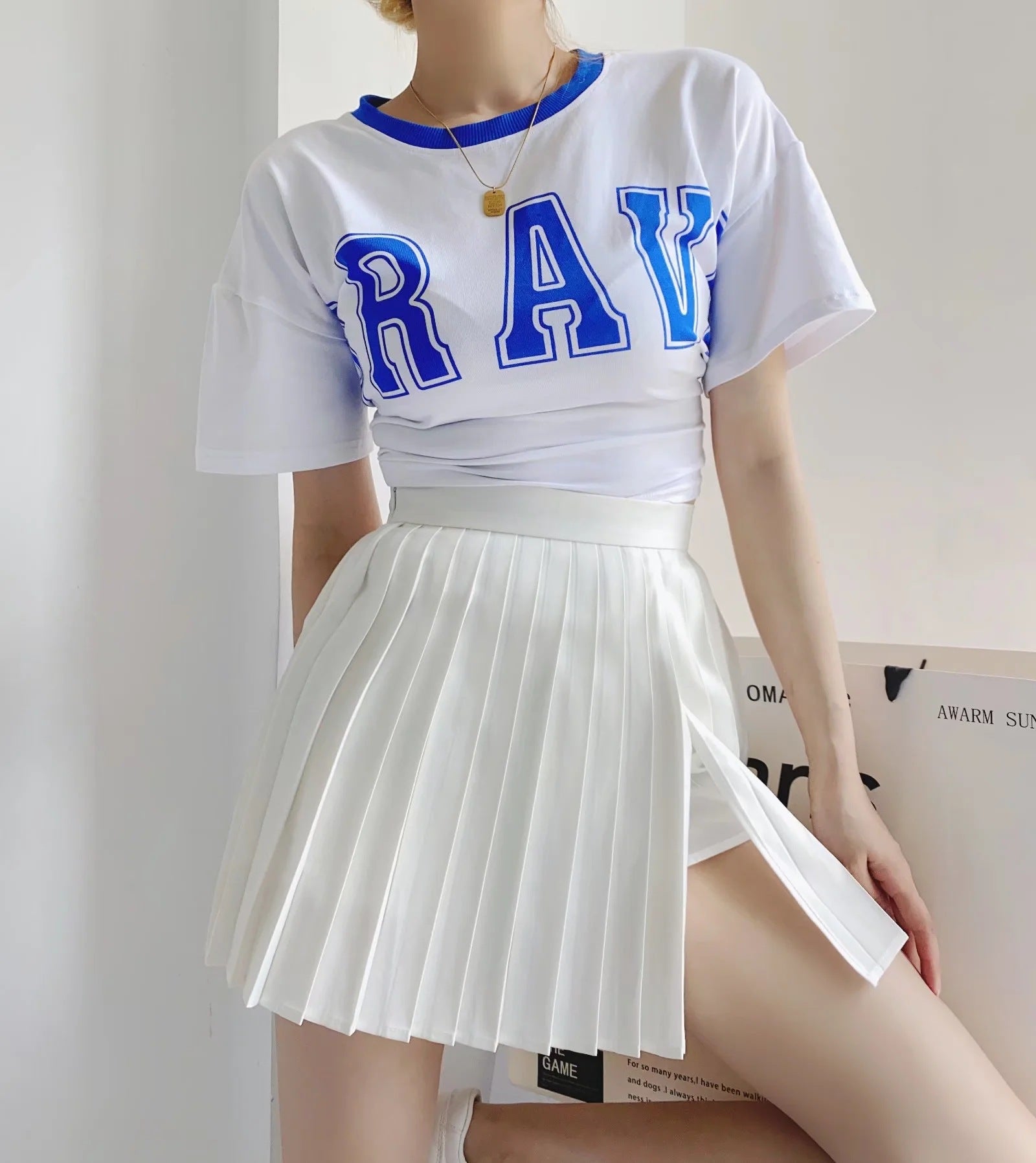 High waisted skirt