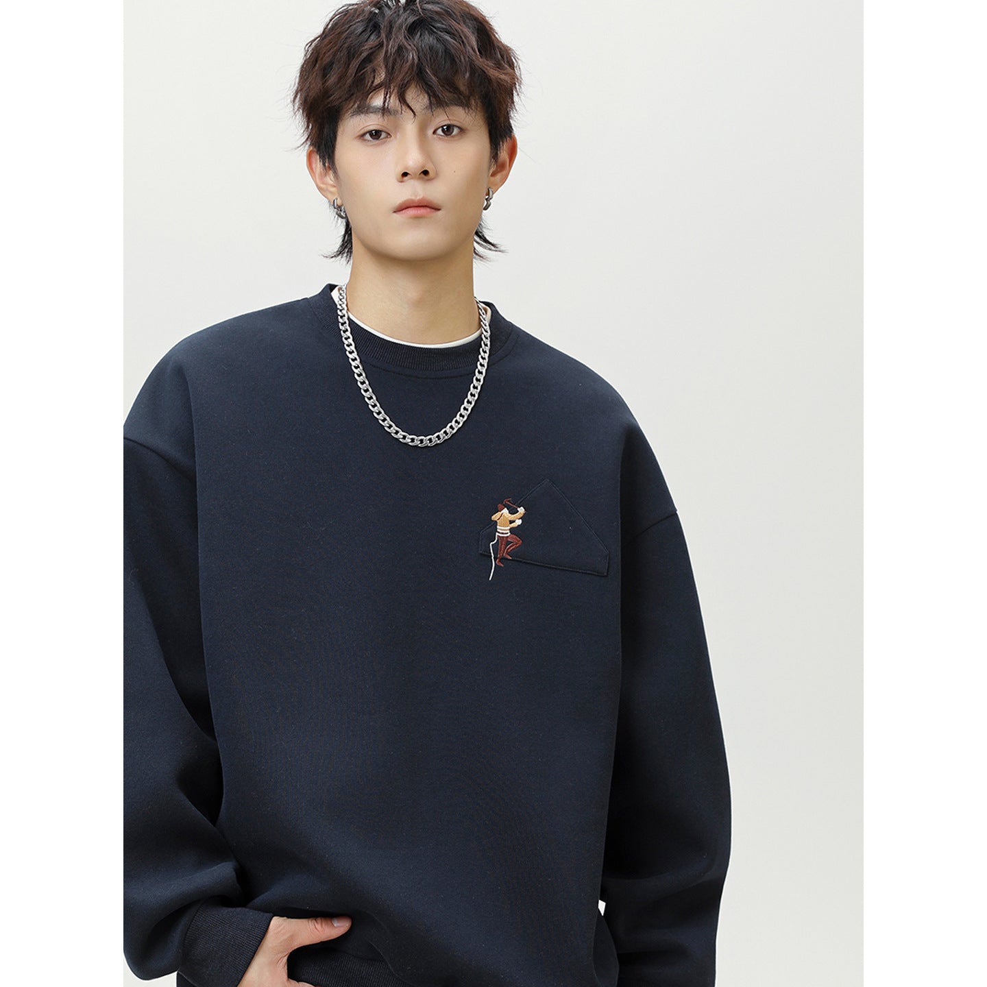 Round neck sweatshirt
