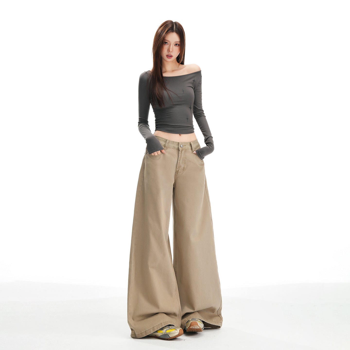 Khaki wide-leg jeans