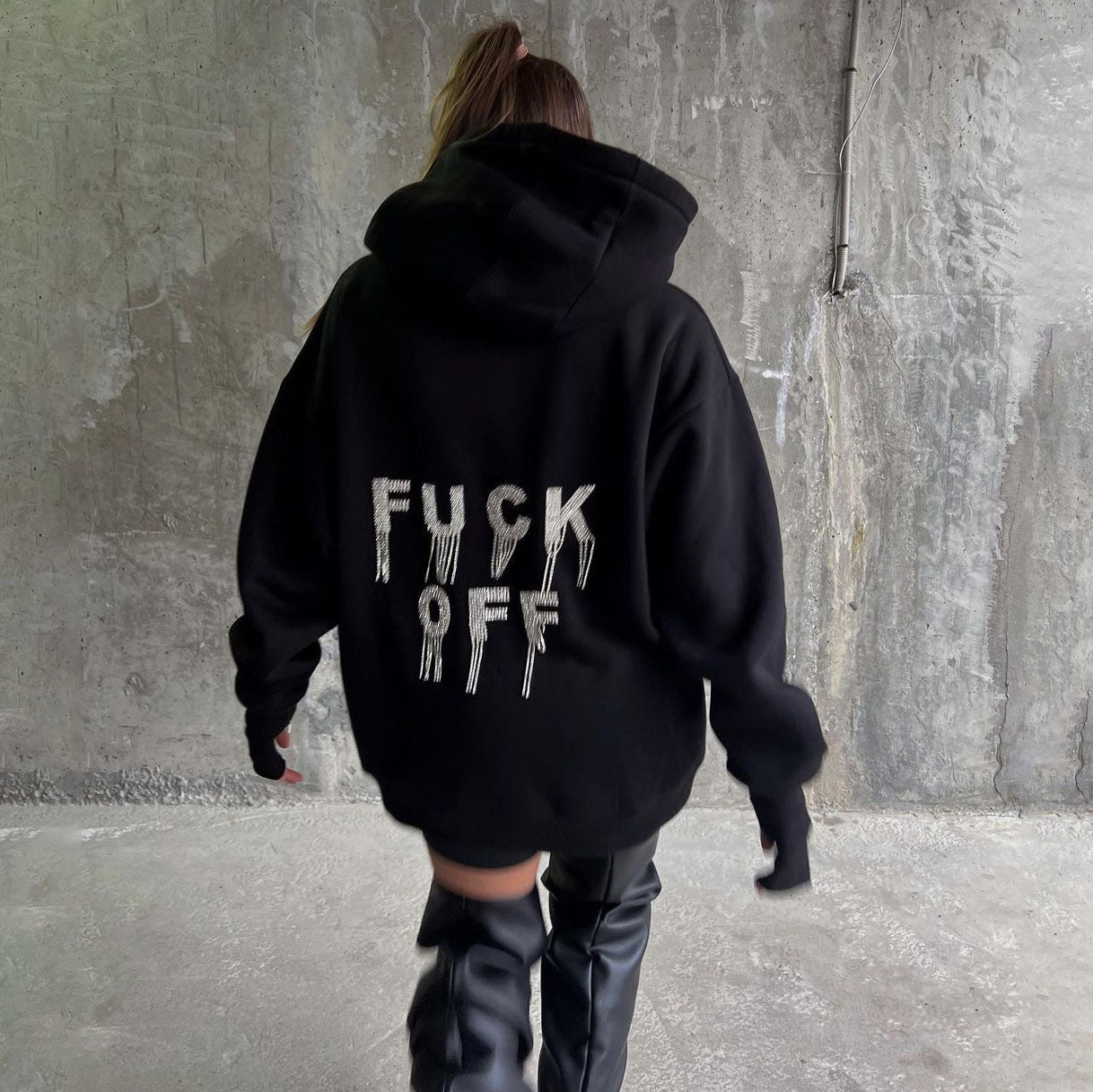 Sweatshirt with back pattern