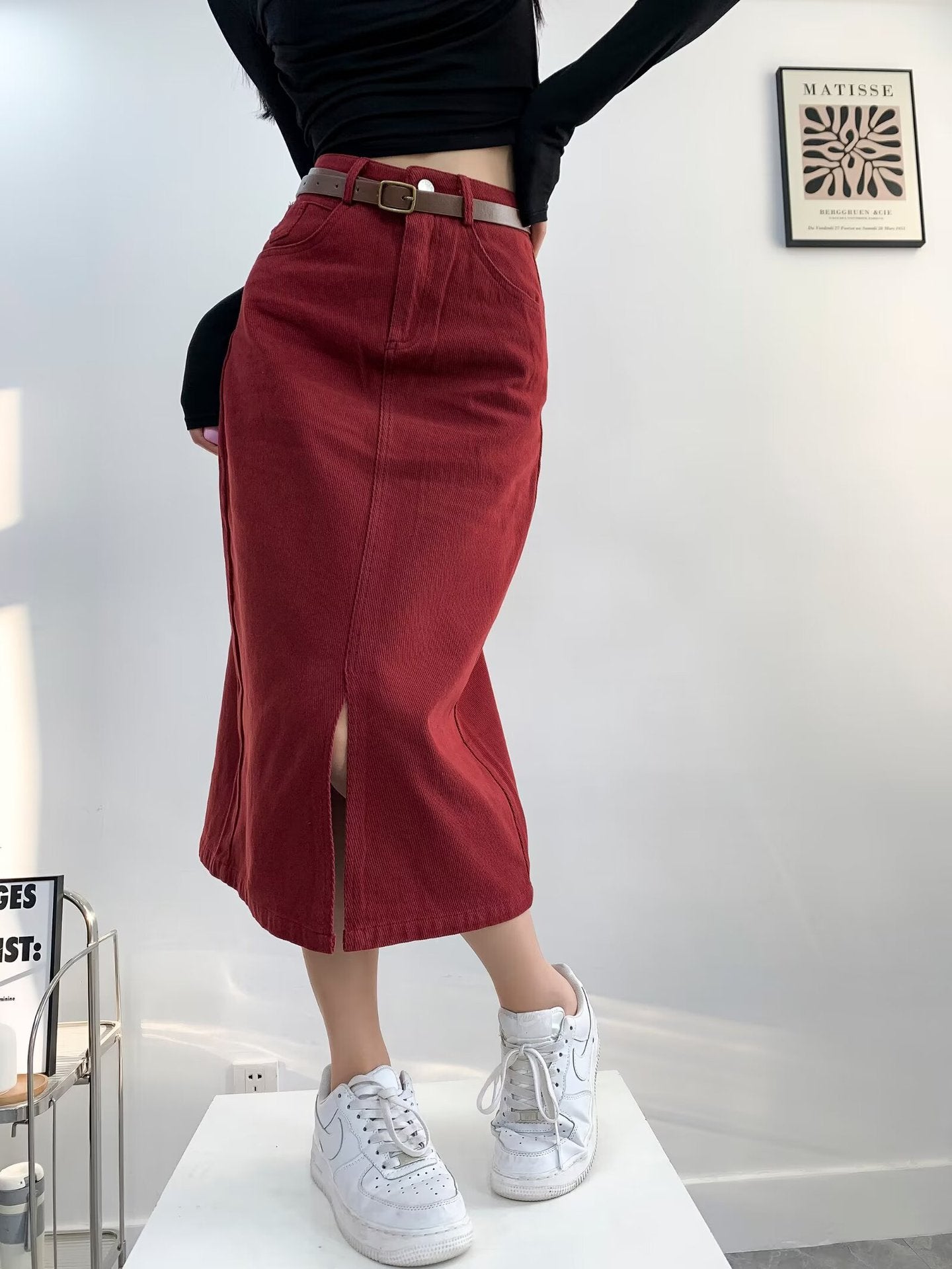 Straight leg slit skirt
