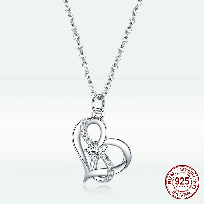 Leunsa heart necklace