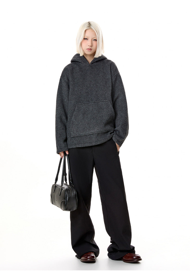Loose hooded sweatshirt