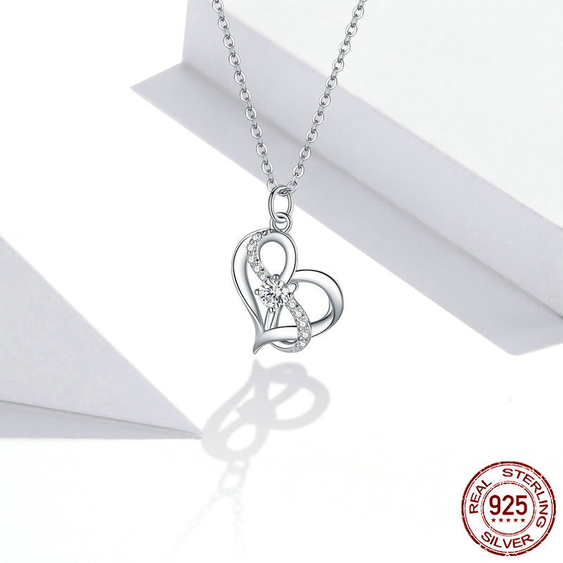 Leunsa heart necklace