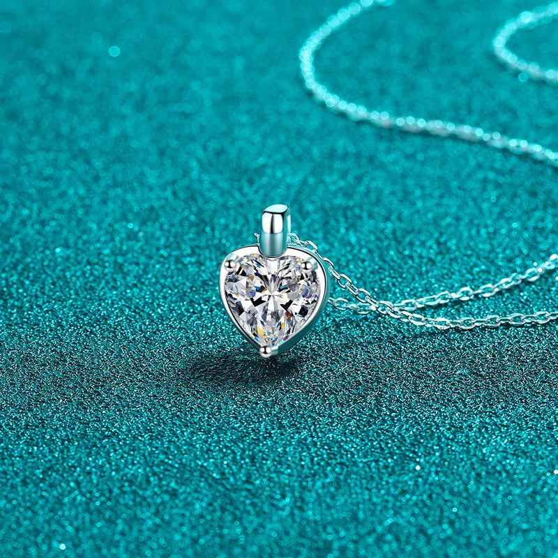 Leunsa Moissanite Silver Heart Shape Necklace