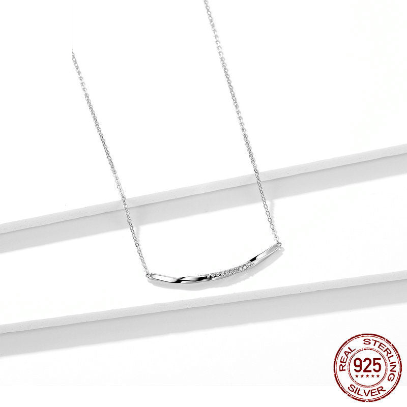 Leunsa smiling geometric necklace