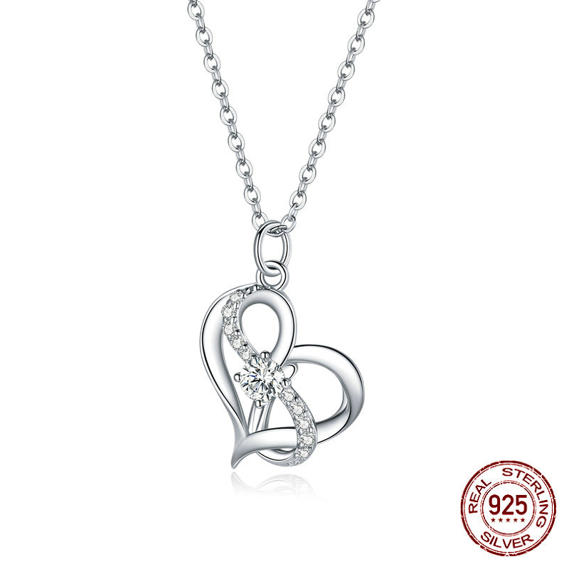 Leunsa heart necklace