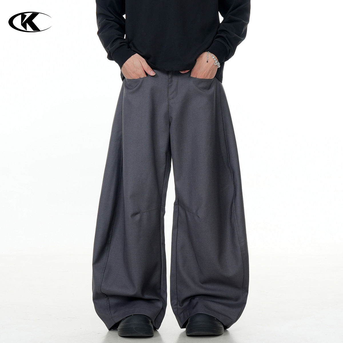 Slimming tapered pants