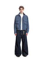 Wide Boxed Nylon Stand Collar Jacket