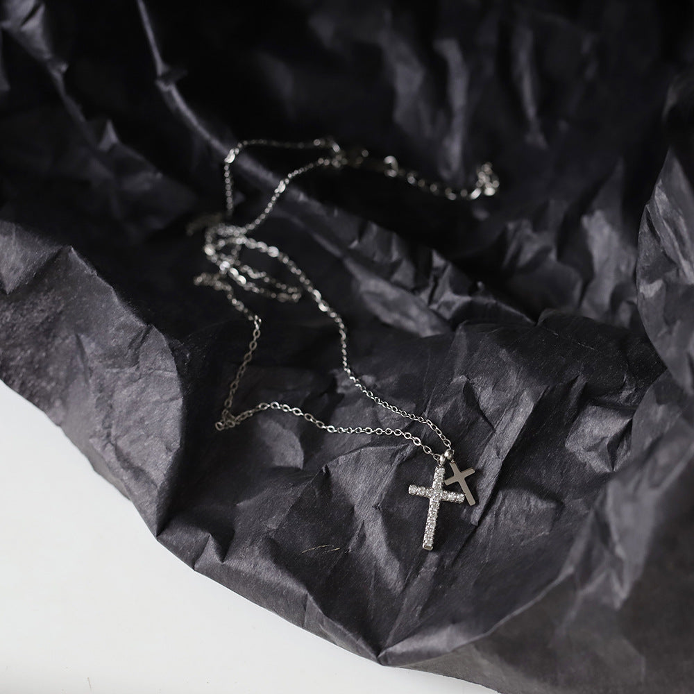 LEUNSA Diamond Cross Necklace