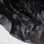 LEUNSA Diamond Cross Necklace